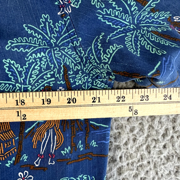Tommy Bahama Silk Camp Shirt Men's Medium Hula Girl Palm Trees Print Button‎ Up - Picture 6 of 9